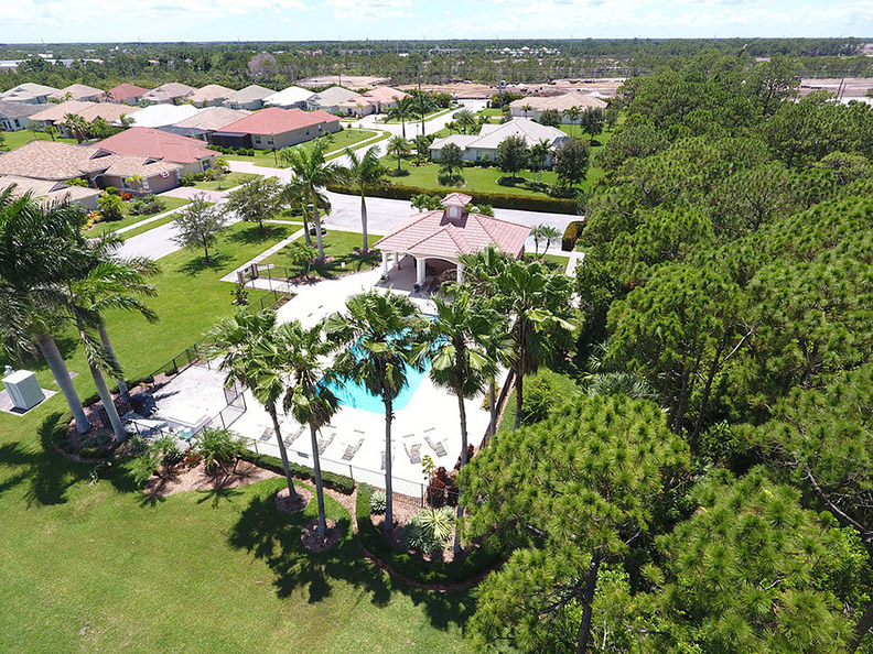 Jensen Beach Country Club - Clubhouse